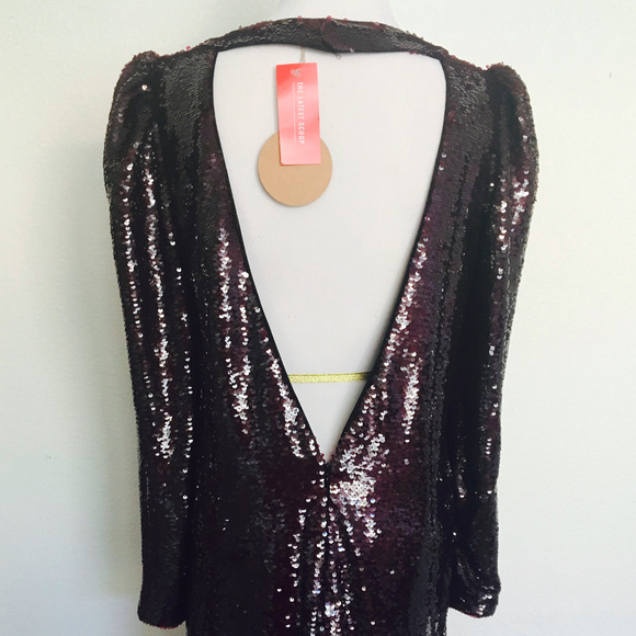 The latest Scoop,V back,above knee,sequin dress - Picture 3 of 6